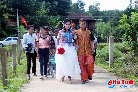 tiep tuc trien khai cuoi van minh tiet kiem trong dvtn