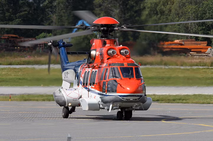 hinh anh may bay truc thang tam xa ec 225 hien dai nhat the gioi