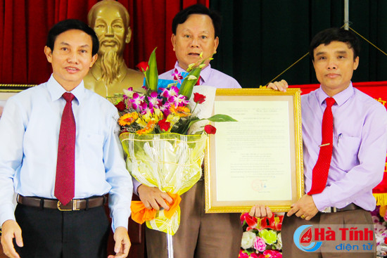 khai truong phong giao dich tin dung nhan dan xa co dam