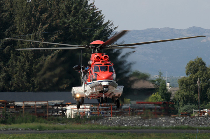 hinh anh may bay truc thang tam xa ec 225 hien dai nhat the gioi