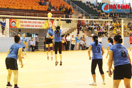 giai bong chuyen nu ky niem ngay thanh lap hoi lhpn viet nam