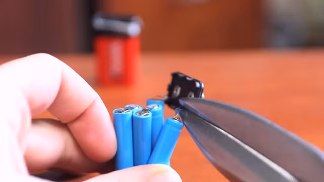 tu che quat ban mini cuc ky don gian chi chua toi 10 phut