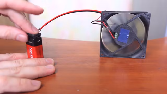 tu che quat ban mini cuc ky don gian chi chua toi 10 phut