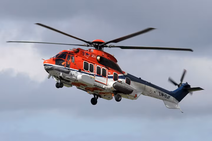 hinh anh may bay truc thang tam xa ec 225 hien dai nhat the gioi