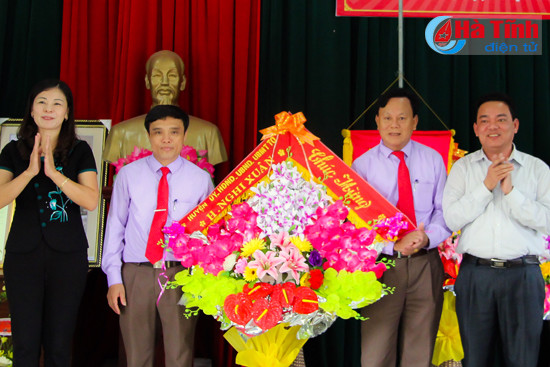 khai truong phong giao dich tin dung nhan dan xa co dam