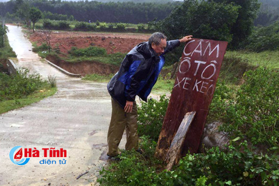 mua lon gay ngap lut chia cat mot so dia ban o ky anh