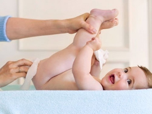 tre bi ham tuyet doi khong boi phan rom