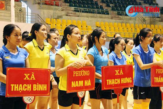 giai bong chuyen nu ky niem ngay thanh lap hoi lhpn viet nam