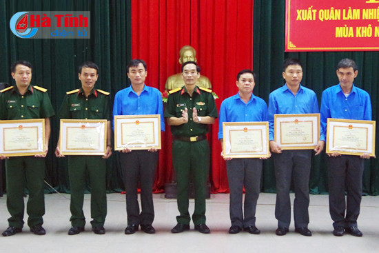 xuat quan lam nhiem vu quy tap mo liet sy mua kho 2016 2017