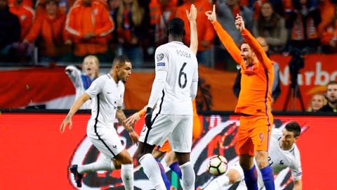 pogba ve sieu pham phap vuot ha lan len ngoi dau bang a