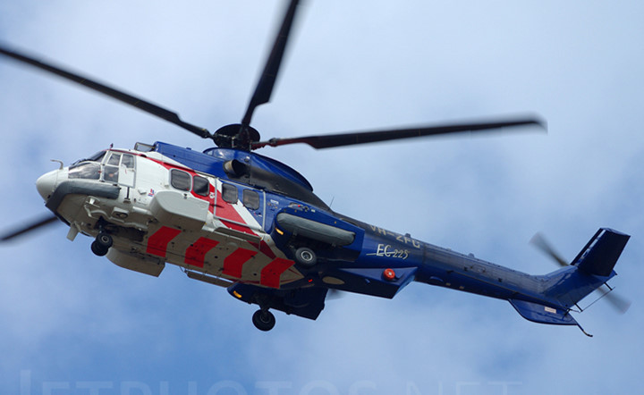 hinh anh may bay truc thang tam xa ec 225 hien dai nhat the gioi