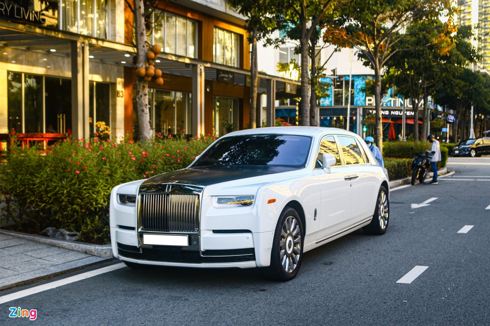 Rolls-Royce Phantom VIII Tranquility giá 70 tỷ đồng tại TP.HCM