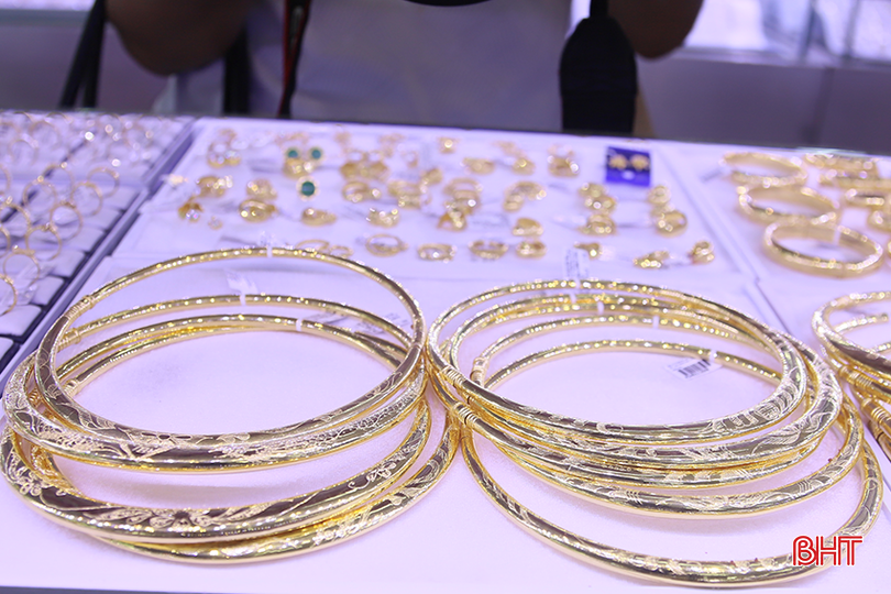 Từ ngày 15/6, các doanh nghiệp kinh doanh vàng bạc phải xuất hoá đơn điện tử khởi tạo từ máy tính tiền trong từng lần bán. Q3.png