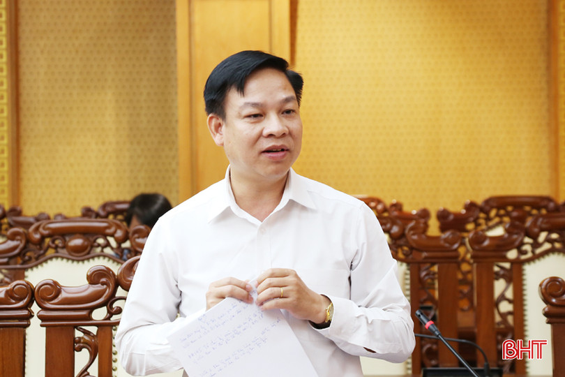 Phó Cục trưởng Cục Văn hóa cơ sở (Bộ VH-TT&DL) Lương Đức Thắng trao đổi thêm một số nội dung về công tác tuyên truyền, quảng bá, quy hoạch và khai thác khu lưu niệm, nhà lưu niệm các đồng chí lãnh đạo chủ chốt của Đảng, Nhà nước. 3A.jpg