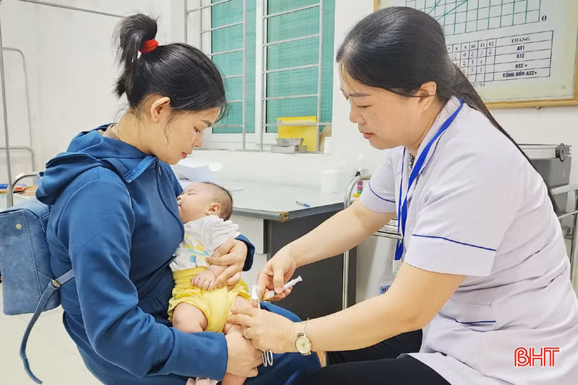 tiem chung vac xin ho gaA.jpg