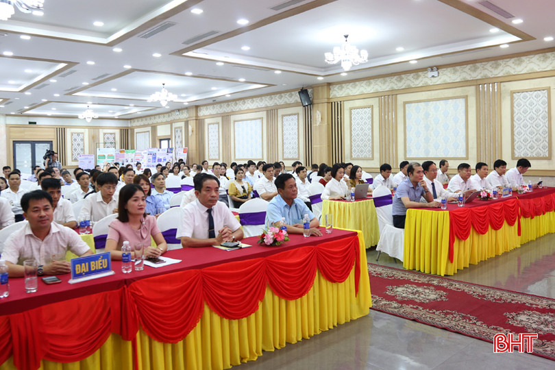 Các đại biểu tham dự lễ trao giải. 1A.jpg