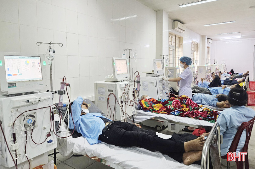 Một ca chạy thận nhân tạo tại BVĐK tỉnh. chay than 2A.jpg
