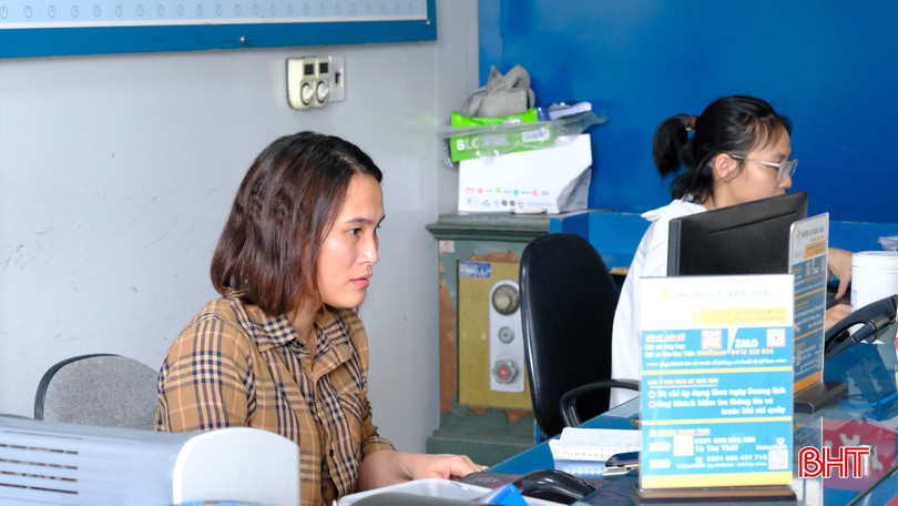 Các đại lý vé máy bay ghi nhận lượng vé bán ra đối với các chặng bay nội địa giảm. DSCF2534-min.JPG