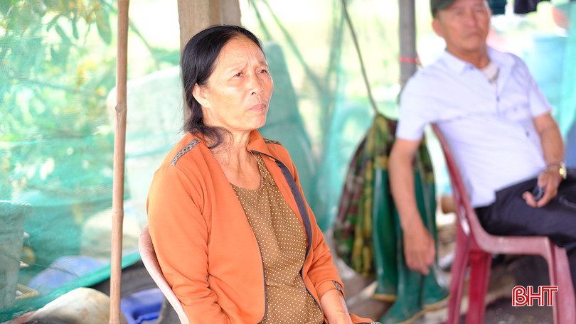 Bà Lai thất thần khi 2 đợt thả giống ốc hương đều chết hàng loạt không rõ nguyên nhân. DSCF2013.JPG