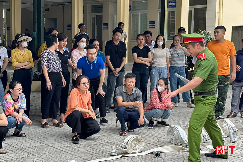Phòng Cảnh sát PCCC&CNCH - Công an tỉnh Hà Tĩnh tuyên truyền, tập huấn nghiệp vụ PCCC. P1.jpg
