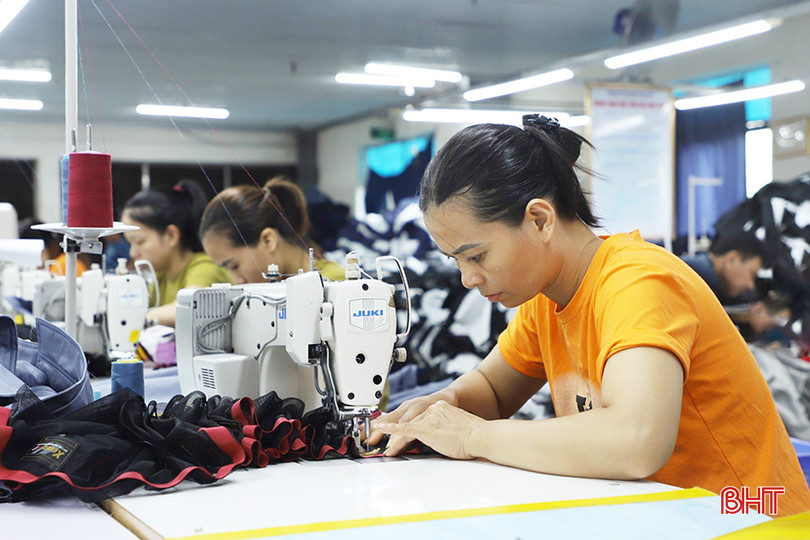 Những tháng cuối năm, doanh nghiệp Hà Tĩnh cần phát huy, tận dụng các động lực tăng trưởng cũ để tăng tốc về đích. 2.jpg