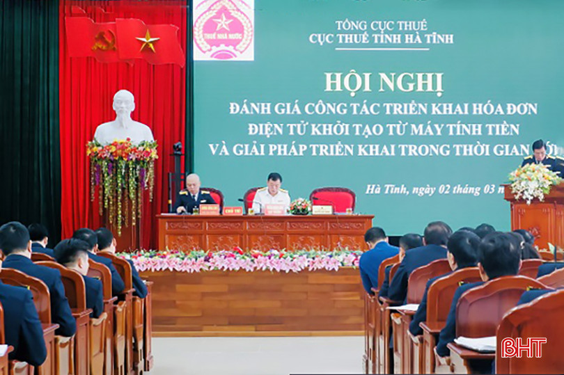 Cục Thuế tỉnh Hà Tĩnh họp triển khai HĐĐT khởi tạo từ máy tính tiền năm 2024. 5.jpg