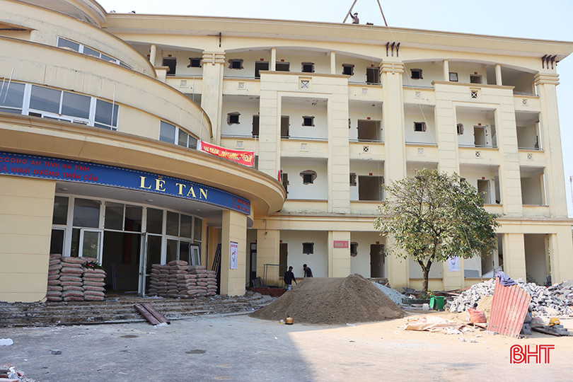Nhà nghỉ dưỡng Thiên Cầm đầu tư hơn 10 tỷ đồng nâng cấp cơ sở hạ tầng đáp ứng mùa du lịch. 9257.jpg