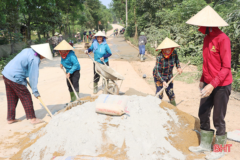 Ủy ban MTTQ huyện Cẩm Xuyên phát huy tối đa sức mạnh khối đại đoàn kết, huy động sức dân xây dựng NTM. 4.jpg
