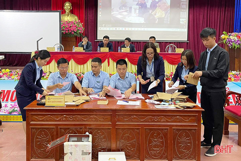 Công ty Đấu giá Hợp danh Trường Thịnh tổ chức thành công đấu giá đất ở thôn Liên Thanh, xã Thạch Hạ (TP Hà Tĩnh) đầu năm 2024. 6.jpg