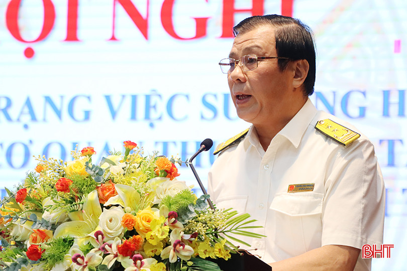 Ông Nguyễn Xuân Thường - Trưởng phòng Tuyên truyền, hỗ trợ người nộp thuế, Cục Thuế tỉnh Hà Tĩnh báo cáo kết quả triển khai HĐĐT có mã cơ quan thuế khởi tạo từ máy tính tiền. 0.jpg