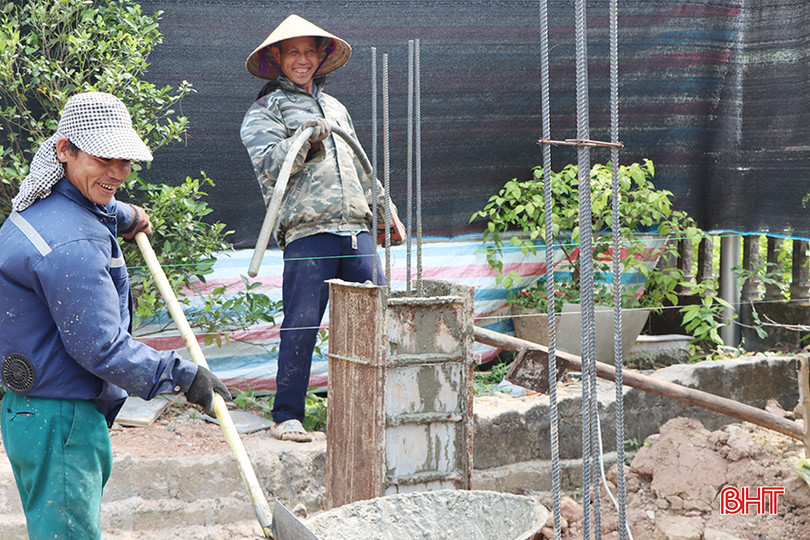 Công trình Khu lưu niệm Anh hùng liệt sĩ Phan Đình Giót tại xã Cẩm Quan đang được đẩy nhanh tiến độ thi công, hướng tới kỷ niệm 70 năm Chiến thắng Điện Biên Phủ. 4.jpg