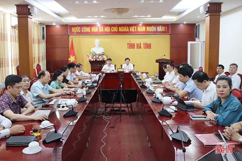 Đại biểu tham dự hội thảo tại điểm cầu Hà Tĩnh. 1.jpg