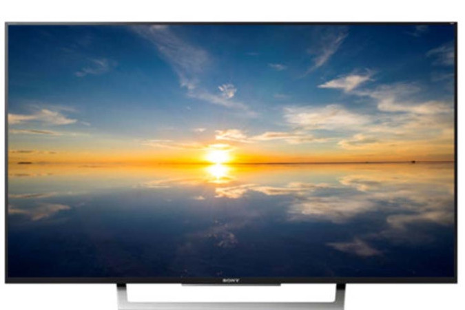loat tv 4k doi 2017 gia re chi tam chuc trieu dong