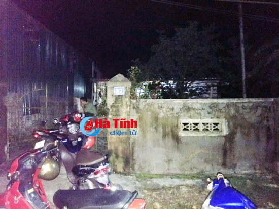 Truy tìm đối tượng dùng xăng đốt nhà nguyên Bí thư Huyện ủy