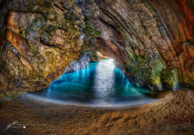 dong melissani noi khien thuy thu di bien vua thich vua so