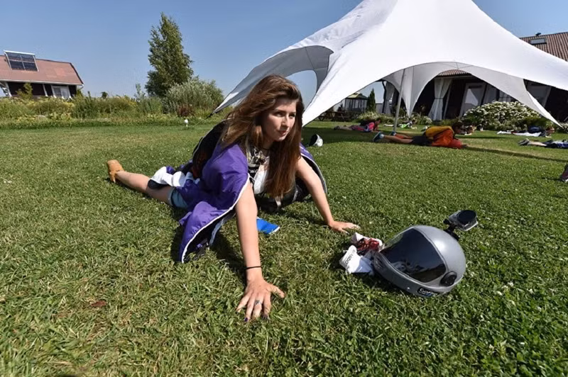 nhom nu vdv nga lap ky luc voi mon the thao mao hiem nhat the gioi