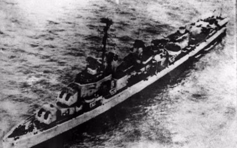 Tàu khu trục Maddox của Mỹ khiêu khích ngày 5/8/1964 tại vịnh Bắc bộ (Ảnh tư liệu BTLSQG) su kien vinh bac bo 5 8 1964 nong bong bai hoc tao co gay chien