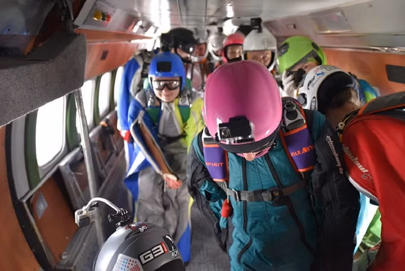 nhom nu vdv nga lap ky luc voi mon the thao mao hiem nhat the gioi