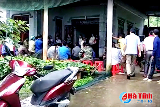 huong khe hon chien truoc quan karaoke mot nam thanh nien tu vong