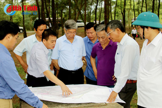 khai thac mo sat thach khe ton that tai nguyen he luy moi truong