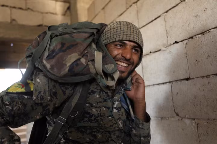 photo cuoc chien quet sach is tai thanh tri raqqa