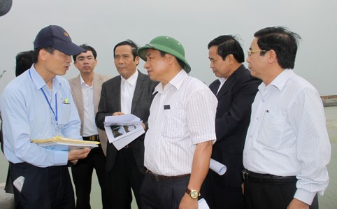 ...và kiểm tra tiến độ xây dựng Khu liên hợp gang thép và cảng nước sâu Sơn Dương Formosa Hà Tĩnh