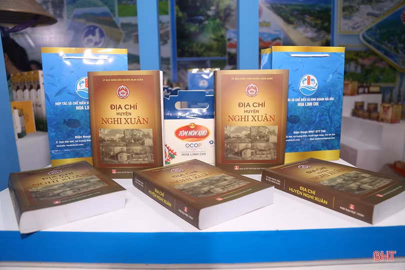 Hà Tĩnh giới thiệu các sản phẩm chủ lực tại hội nghị công bố Quy hoạch tỉnh và xúc tiến đầu tư