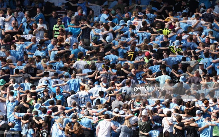 Chùm ảnh: Man City nâng cúp Ngoại hạng Anh