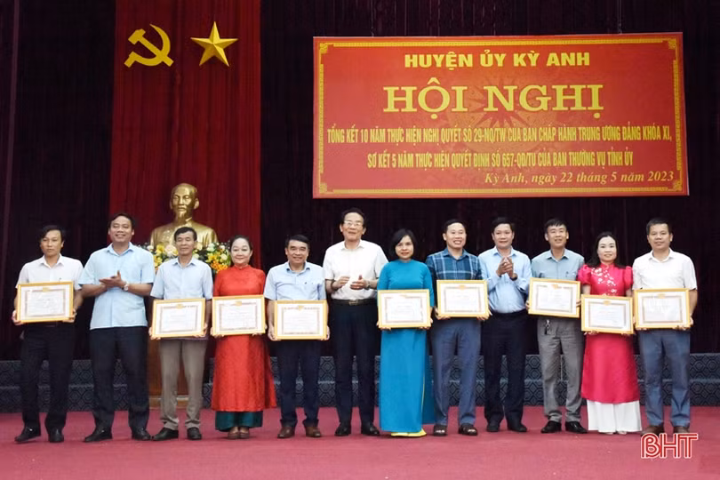 Kỳ Anh quyết liệt thực hiện các nghị quyết, quyết định của Trung ương, của tỉnh