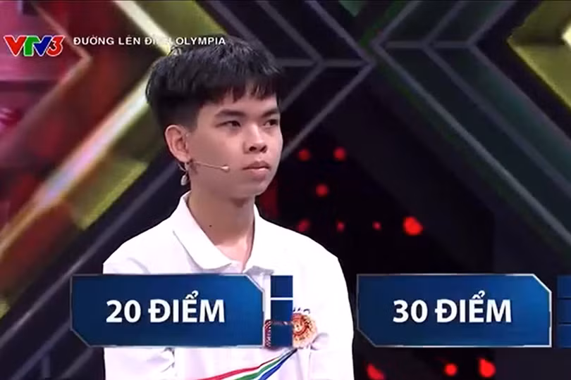 Nam sinh Hà Tĩnh dừng chân tại cuộc thi tháng “Đường lên đỉnh Olympia”