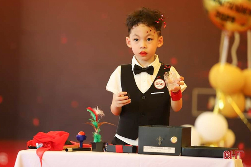 Hấp dẫn cuộc thi gương mặt tài năng nhí của học sinh iSchool Hà Tĩnh