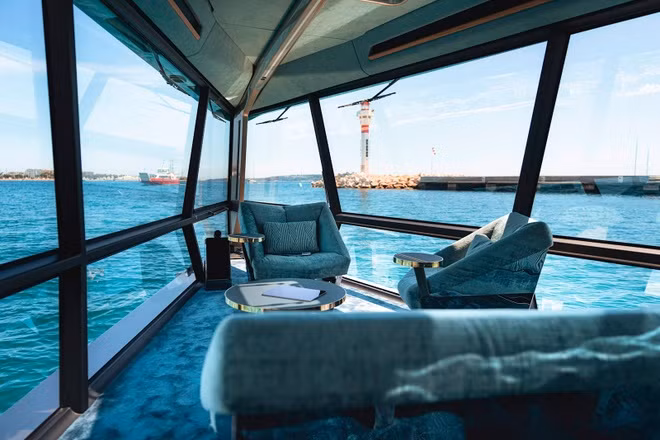 BMW trình làng du thuyền sang trọng chạy bằng pin