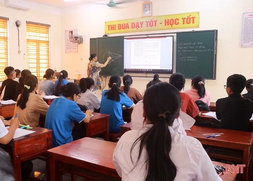 1.094 thí sinh đăng ký dự thi vào Trường THPT Chuyên Hà Tĩnh