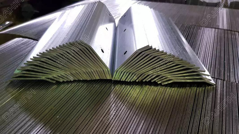Gia công cắt laser CNC kim loại tấm uy tín tại Hà Nội
